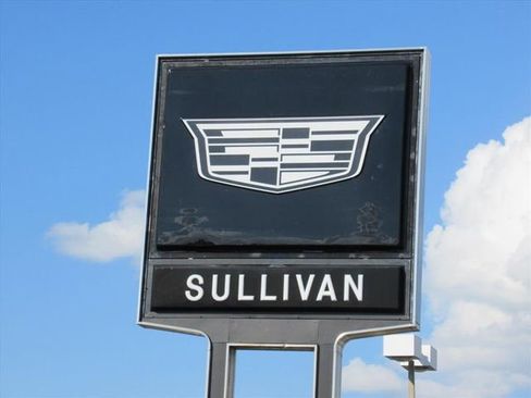 Used 2024 Chevrolet Suburban High Country w/ Advanced Technology Package image 10