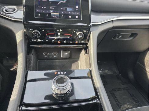 Used 2022 Jeep Grand Cherokee Altitude image 19