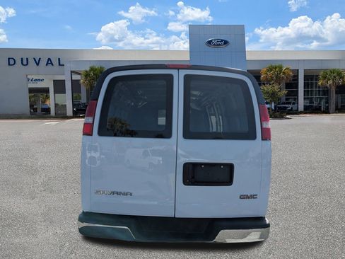 Used 2023 GMC Savana 2500 w/ Driver Convenience Package image 5