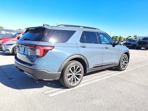 New 2026 Ford Explorer ST-Line RWD image 9