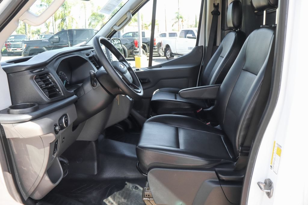 Used 2022 Ford E-Transit Medium Roof RWD image 24