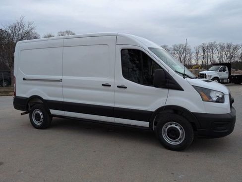 New 2026 Ford Transit 250 148 Medium Roof w/ Load Area Protection Package image 2