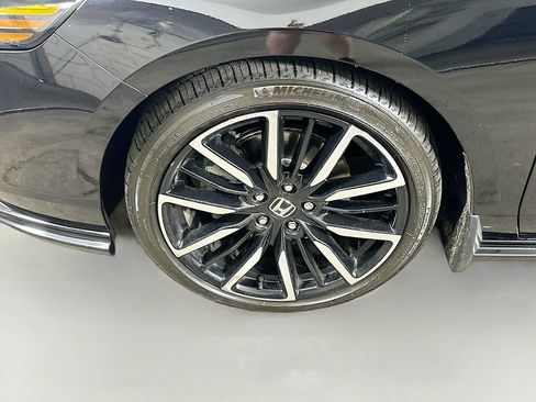 Used 2023 Honda Accord Touring image 8