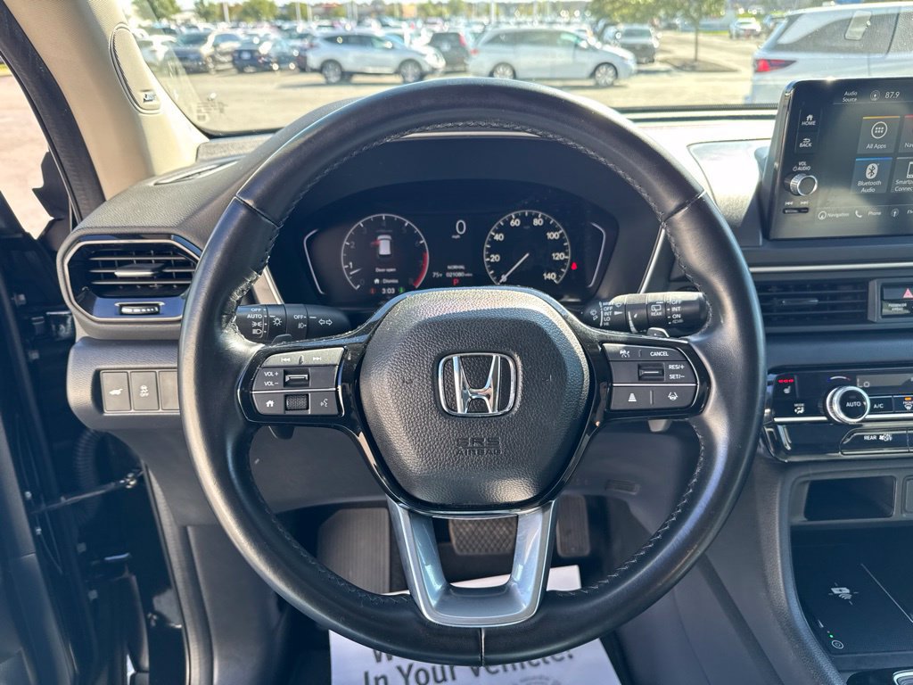 Used 2023 Honda Pilot Touring image 15