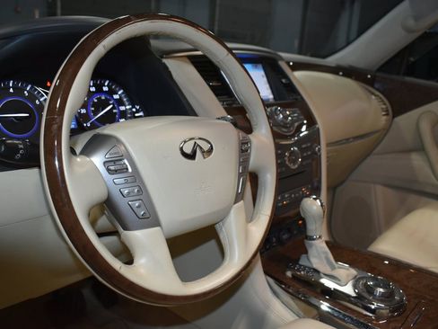 Used 2016 INFINITI QX80 Luxe w/ 22" Wheel Package image 23