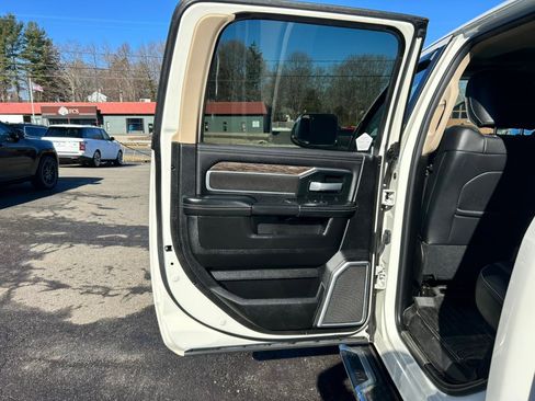 Used 2020 RAM 2500 Laramie image 19