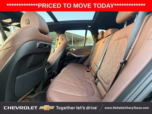 Used 2024 BMW X5 xDrive50e w/ Parking Assistance Package AWD/4WD image 30