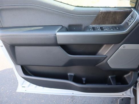 New 2026 Ford F250 Lariat w/ Black Appearance Package image 15