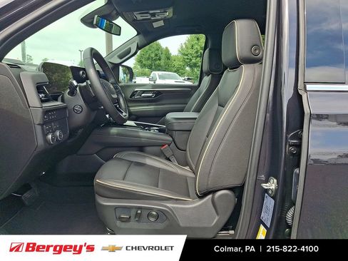 Certified 2026 Chevrolet Suburban Premier AWD/4WD image 18