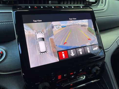 New 2025 Jeep Grand Cherokee L Limited w/ Luxury Tech Group II image 34