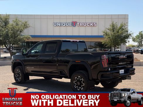 Used 2025 GMC Sierra 2500 AT4X AWD/4WD image 7