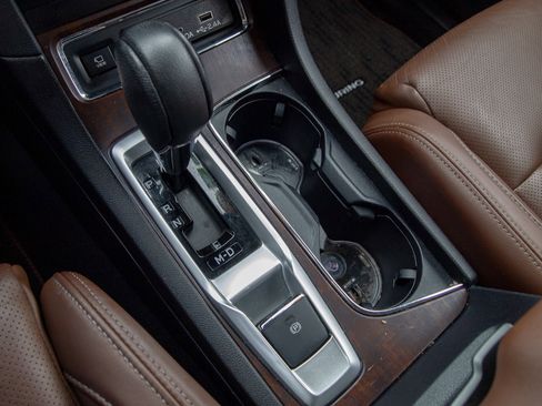 Used 2023 Subaru Ascent Touring image 17