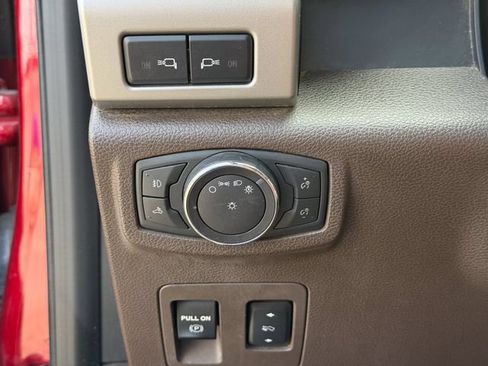 Used 2018 Ford F150 King Ranch w/ Equipment Group 601A Luxury AWD/4WD image 10