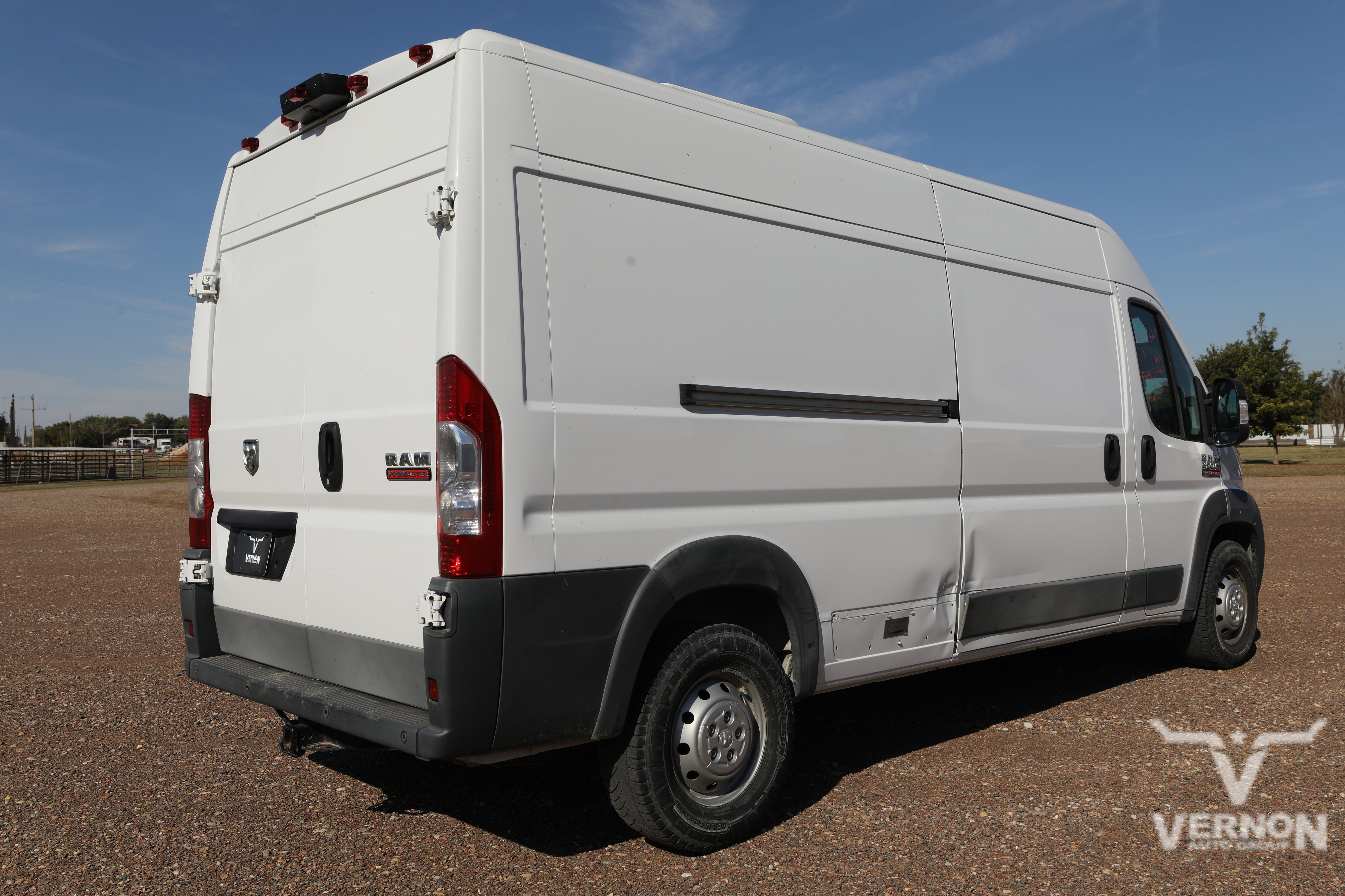Used 2017 RAM ProMaster 2500 w/ Interior Convenience Group FWD image 5