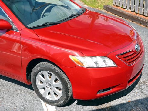 Used 2007 Toyota Camry XLE FWD image 31