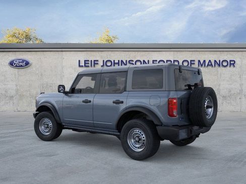 New 2025 Ford Bronco 4-Door image 4