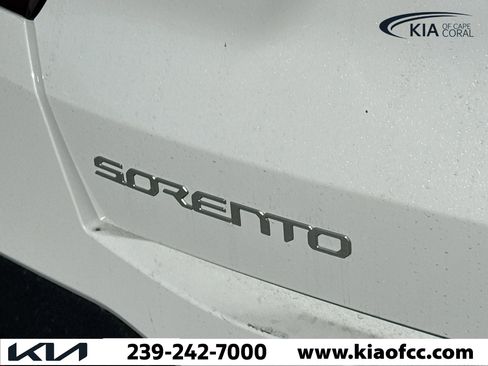 New 2026 Kia Sorento S image 11