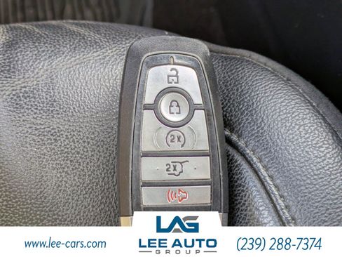 Used 2020 Ford Edge Titanium image 34