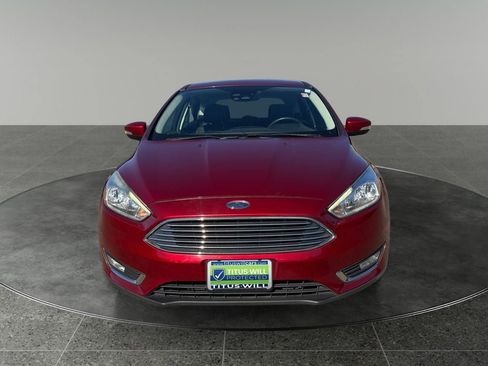Used 2017 Ford Focus Titanium w/ Titanium Technology Package FWD image 2