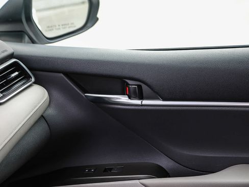 Certified 2023 Toyota Camry LE FWD image 17