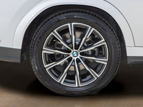 Used 2023 BMW X6 xDrive40i w/ M Sport Package image 39