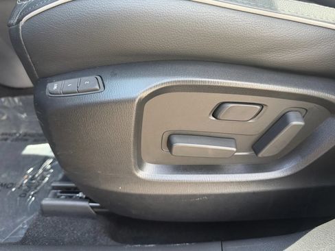 Used 2025 MAZDA CX-5 AWD 2.5 S w/ Preferred Package image 17