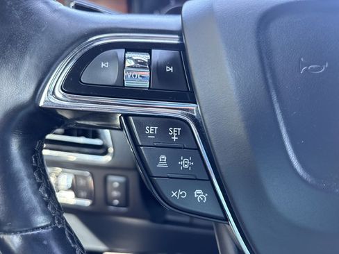 Used 2023 Lincoln Navigator Reserve AWD/4WD image 32