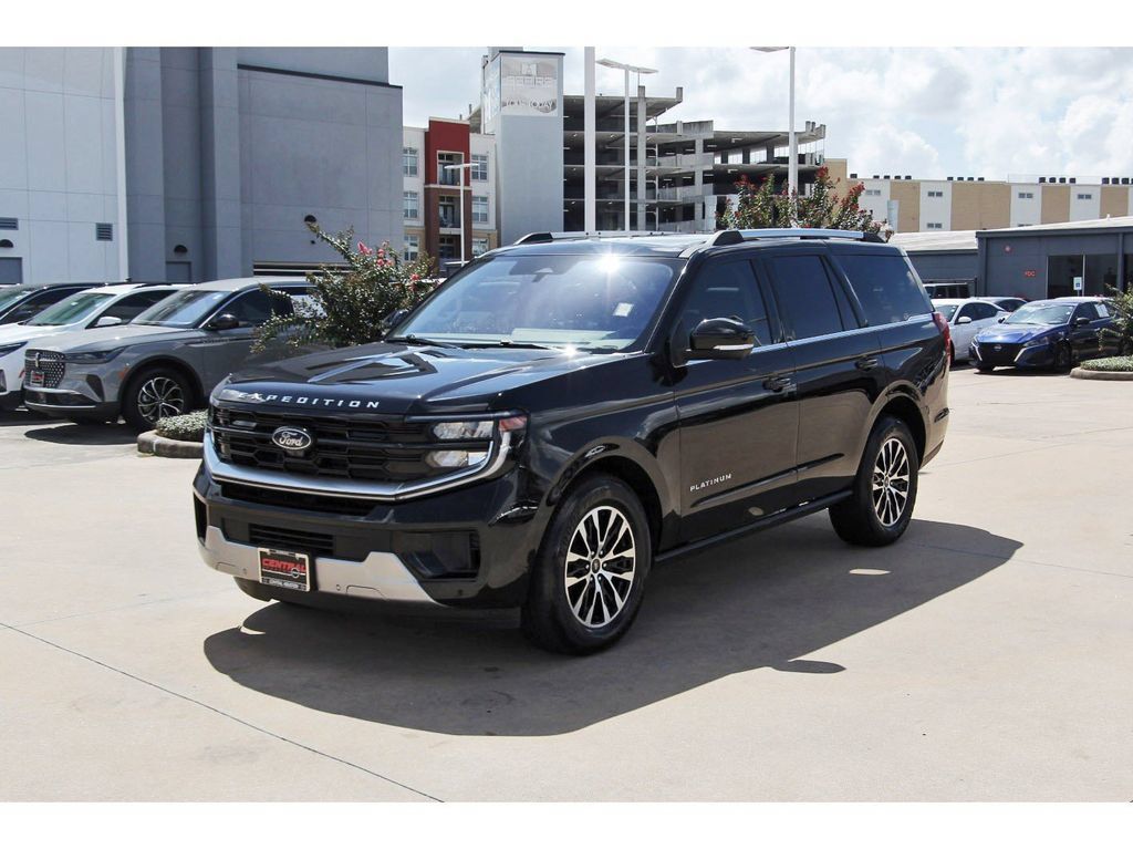 Used 2025 Ford Expedition Platinum AWD/4WD image 3