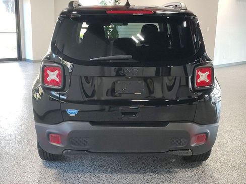 Used 2019 Jeep Renegade Altitude w/ Quick Order Package 2XM FWD image 12