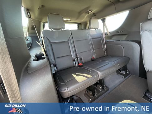 Used 2021 GMC Yukon XL Denali image 16