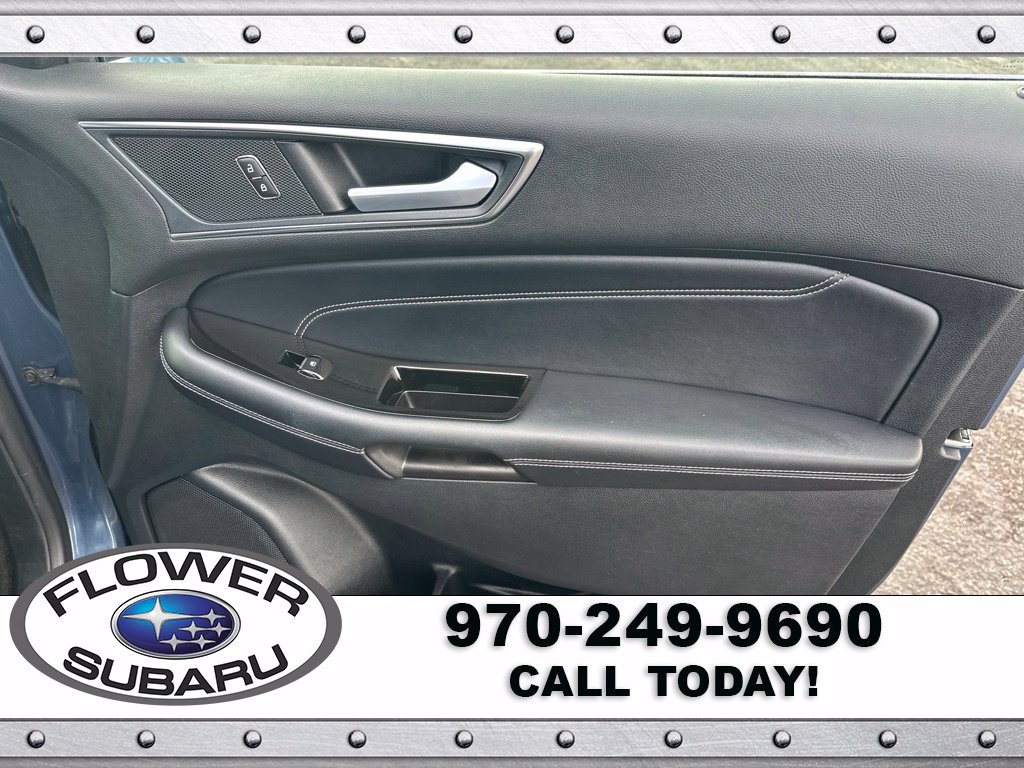 Used 2018 Ford Edge Titanium w/ Equipment Group 302A AWD/4WD image 12