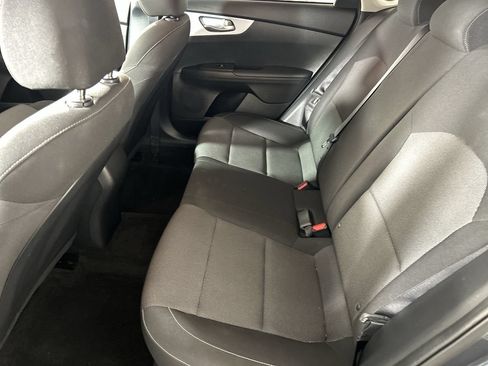 Used 2024 Kia Forte LXS w/ LXS Technology Package FWD image 23