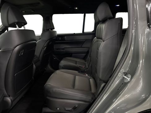 Used 2026 Hyundai Santa Fe Calligraphy image 10