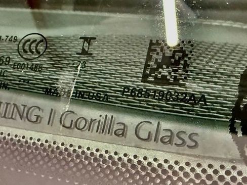 Used 2024 Jeep Wrangler Unlimited Rubicon 4xe w/ Technology Group image 43