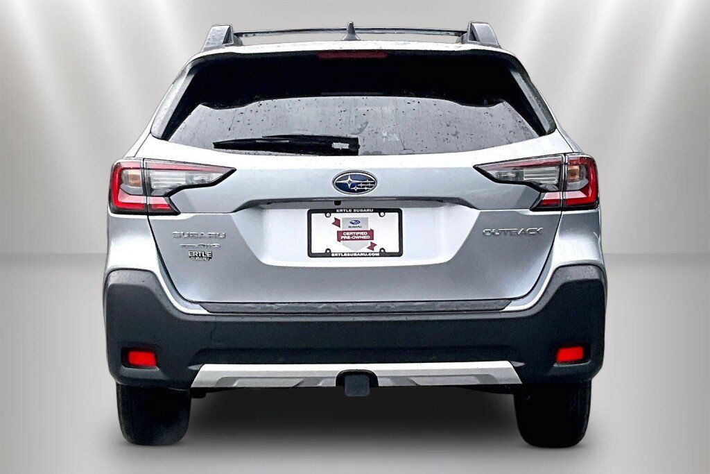 Certified 2025 Subaru Outback Limited AWD/4WD image 6