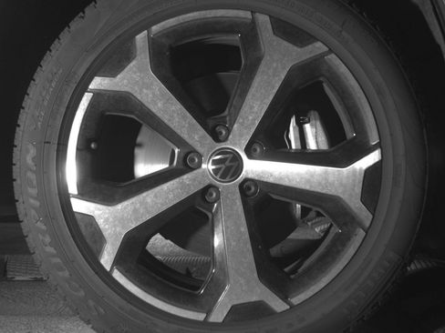 Used 2026 Volkswagen Tiguan SE AWD/4WD image 16