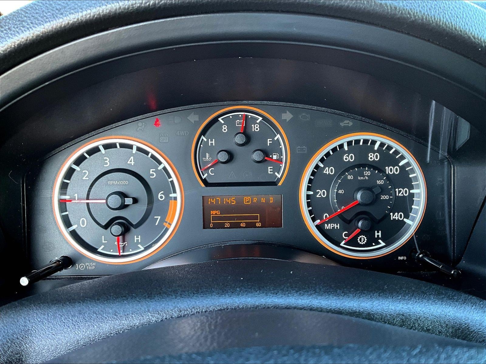 Used 2014 Nissan Armada SV RWD image 12