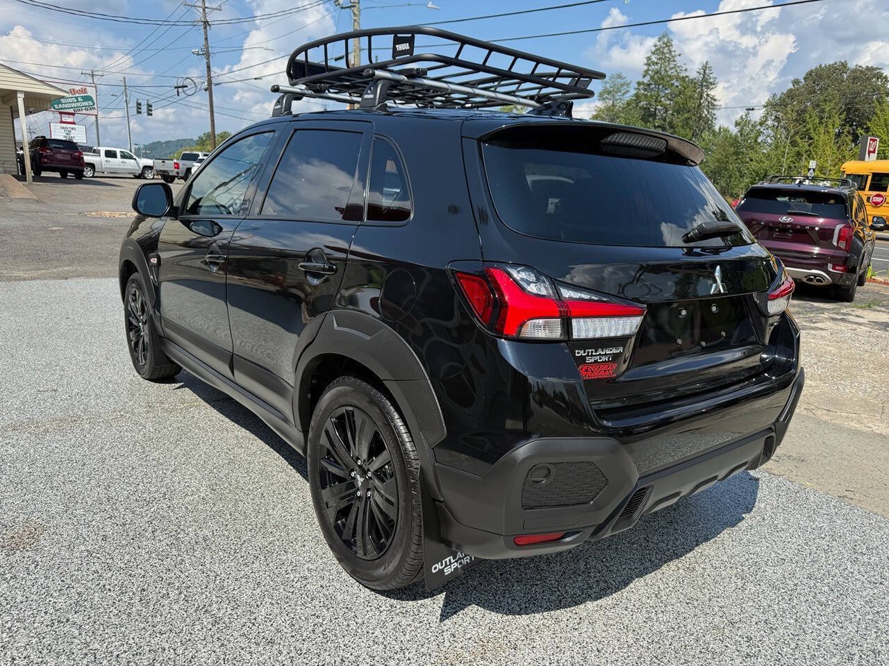 Used 2025 Mitsubishi Outlander Sport AWD image 8