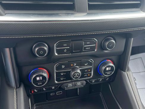 Used 2023 Chevrolet Tahoe Premier w/ Premium Package 2 image 15