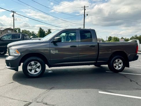 Used 2019 RAM 1500 Express AWD/4WD image 7