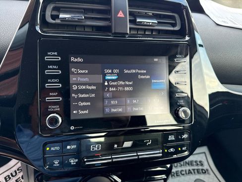 Used 2021 Toyota Prius LE AWD/4WD image 18
