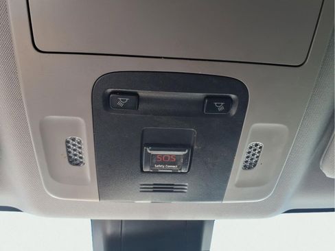 Used 2019 Toyota Camry SE FWD image 26