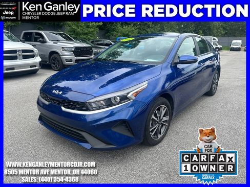 Used 2024 Kia Forte LXS w/ LXS Technology Package FWD image 3