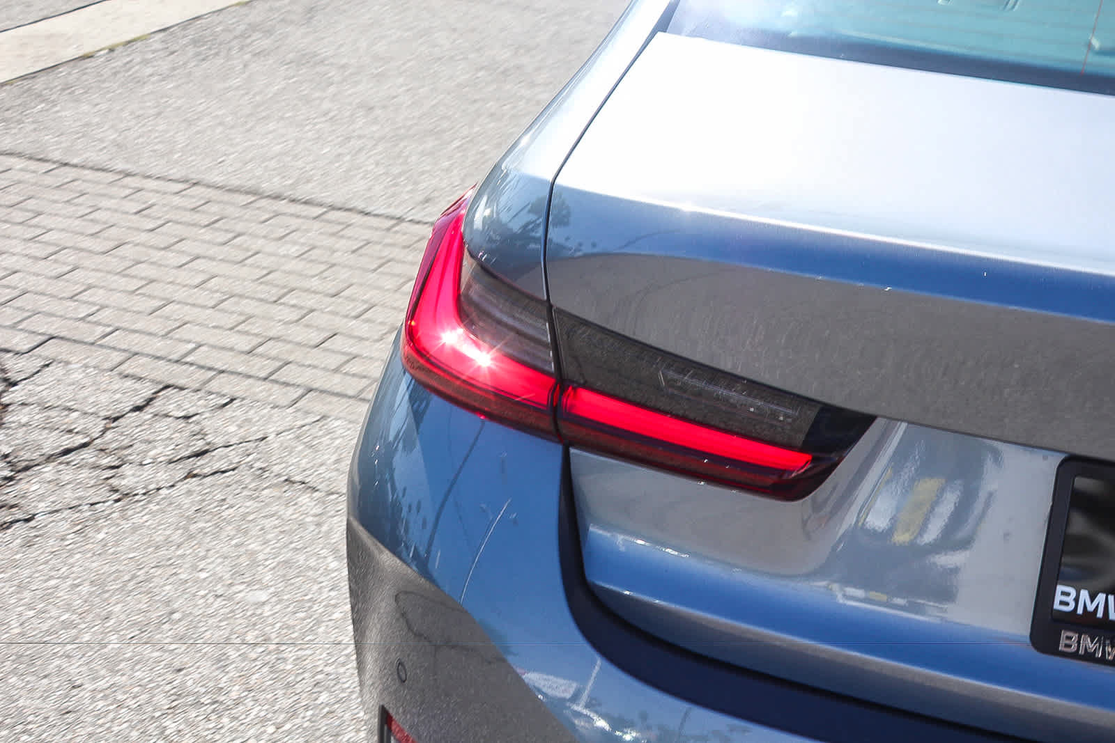 Used 2026 BMW 330i Sedan w/ Premium Package RWD image 7