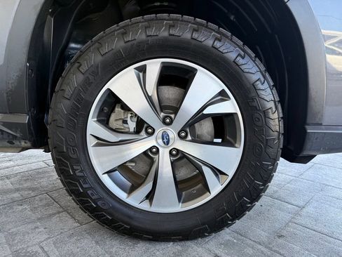 Used 2020 Subaru Ascent Premium w/ Convenience Package AWD/4WD image 11