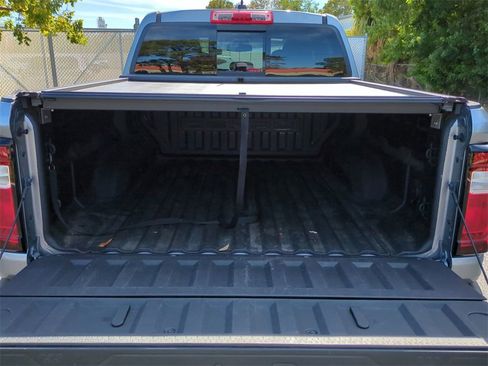 Used 2023 GMC Canyon Denali image 13