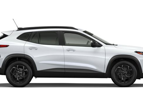 New 2026 Chevrolet Trax LT image 4