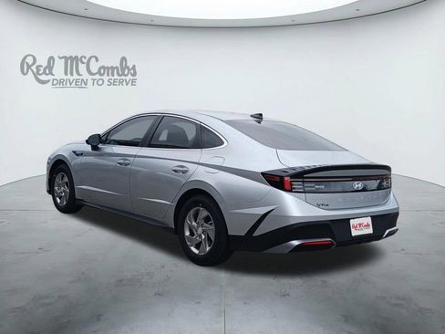 New 2026 Hyundai Sonata SE FWD image 3