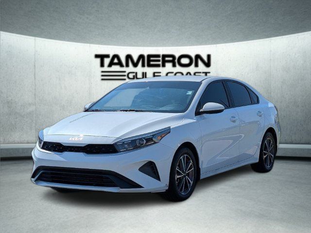 Used 2023 Kia Forte LXS FWD image 1
