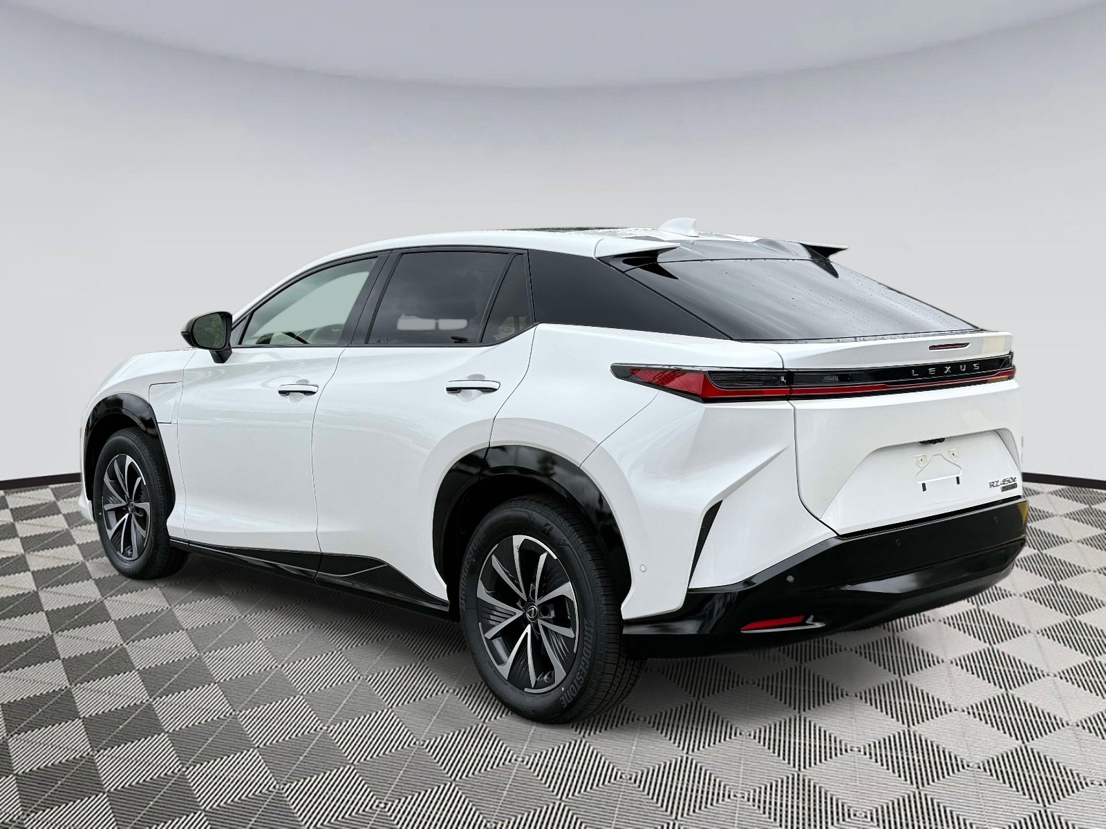 Used 2023 Lexus RZ 450e Premium w/ Technology Package AWD/4WD image 4